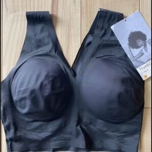 True & Co. Women's Charcoal Seamless Bra